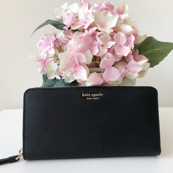 kate spade Handbags - NWT Kate Spade Large Leather Wallet Black👛